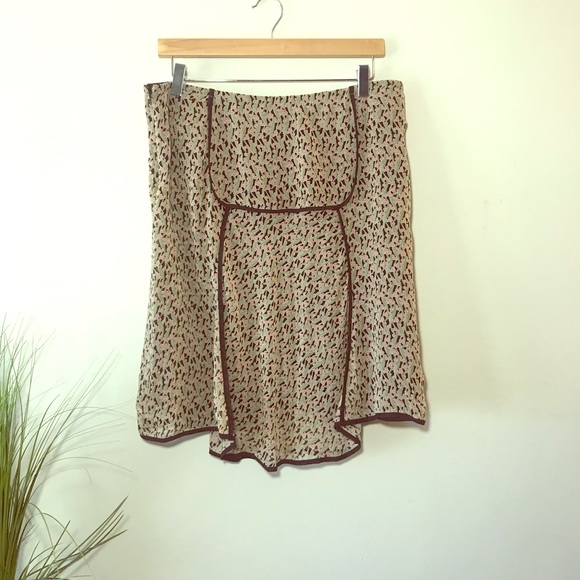 Max Studio Black Trim Pattern 100% Silk Skirt - Picture 3 of 8